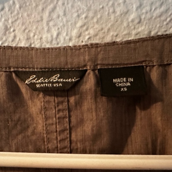 Eddie Bauer XS dark green button up blouse - Picture 2 of 4